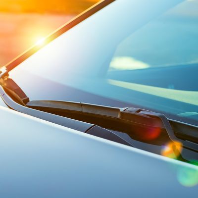 Ataşehir’de Oto Cam Değişimi Yaptırırken Nelere Dikkat Edilmeli